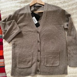 New with tags Jenni Kayne Everyday Cardigan in Taupe (XS)